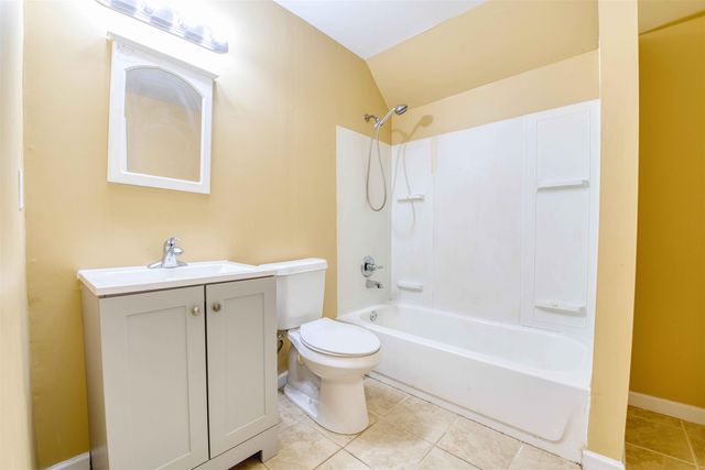 6348 EASTBRIER DR, Bartlett, TN 38135