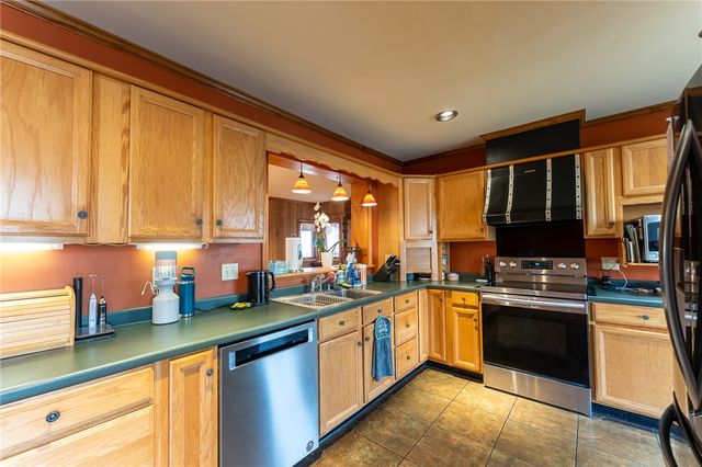 139 Todds Creek Road, Central, SC 29630