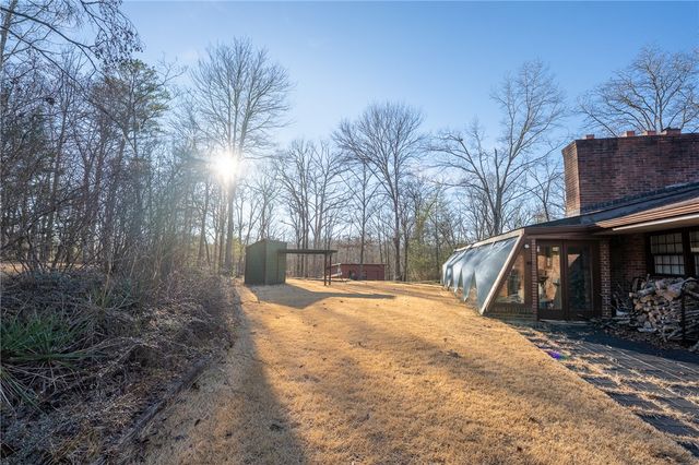 139 Todds Creek Road, Central, SC 29630