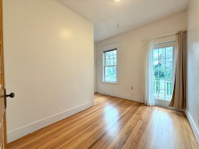 8 Douglas Ave 2, Somerville, MA 02145