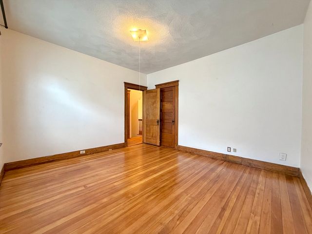 8 Douglas Ave 2, Somerville, MA 02145