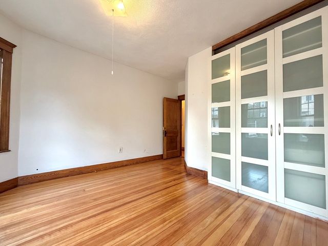 8 Douglas Ave 2, Somerville, MA 02145