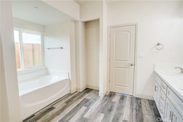 160 Jeanna Dr. Court, Atwater, CA 95301