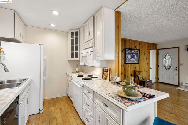 21931 Glenwood Rd., Sonora, CA 95370