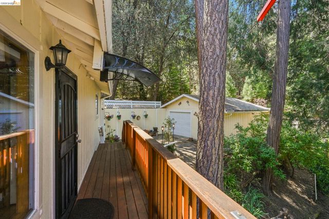 21931 Glenwood Rd., Sonora, CA 95370