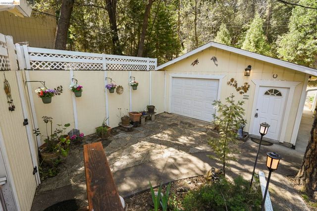 21931 Glenwood Rd., Sonora, CA 95370