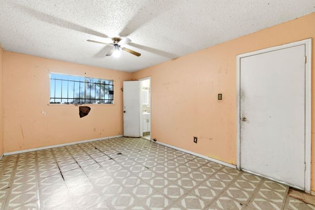 12806 Mill Valley Road, Houston, TX 77048