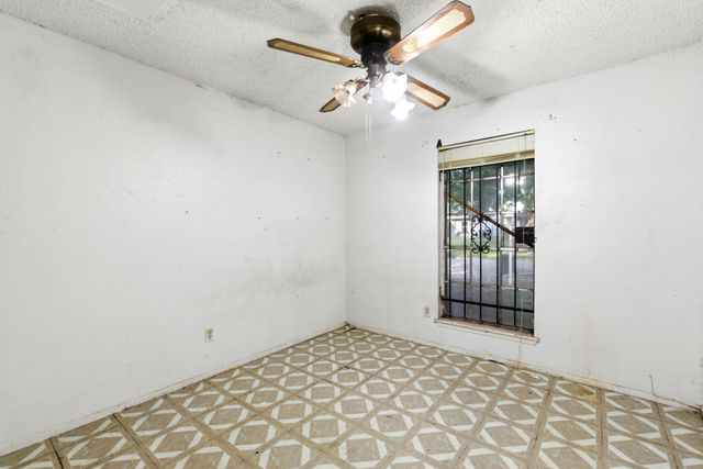 12806 Mill Valley Road, Houston, TX 77048
