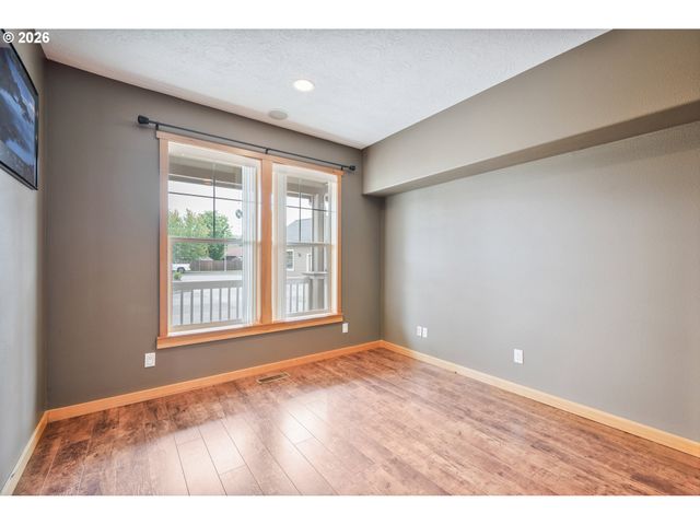2487 REDWOOD Ave, Longview, WA 98632