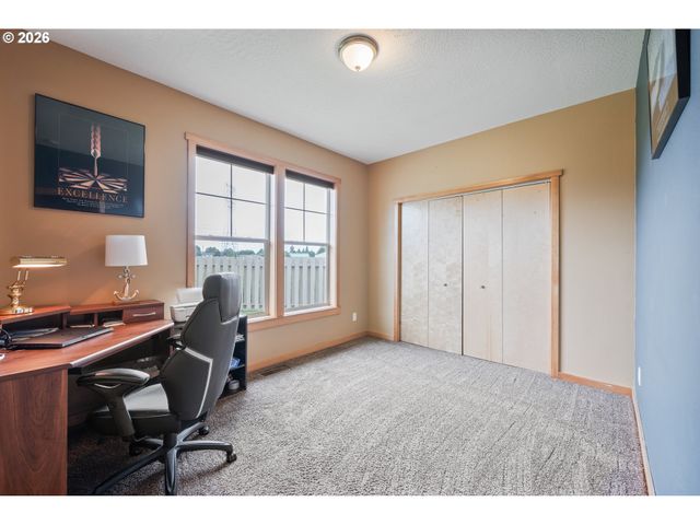 2487 REDWOOD Ave, Longview, WA 98632