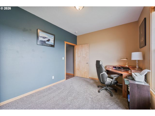 2487 REDWOOD Ave, Longview, WA 98632