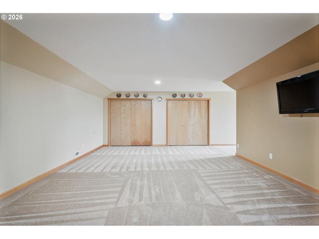 2487 REDWOOD Ave, Longview, WA 98632