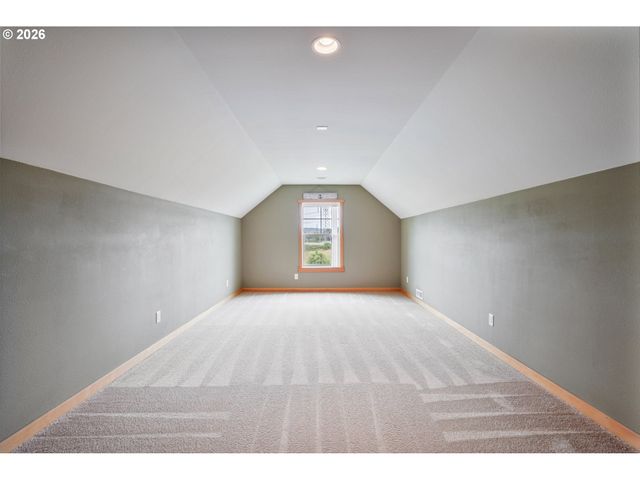 2487 REDWOOD Ave, Longview, WA 98632