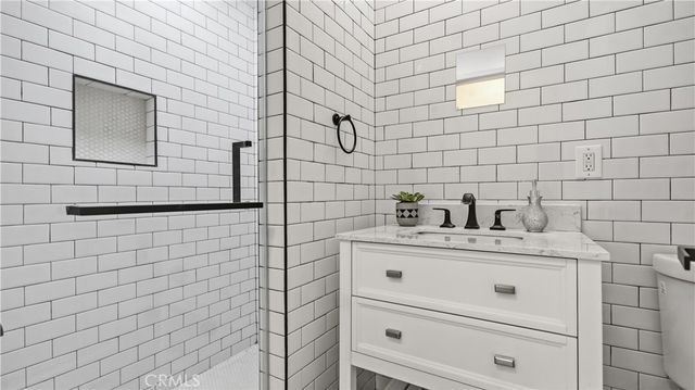 104 106 E Linda Vista Avenue, Alhambra, CA 91801
