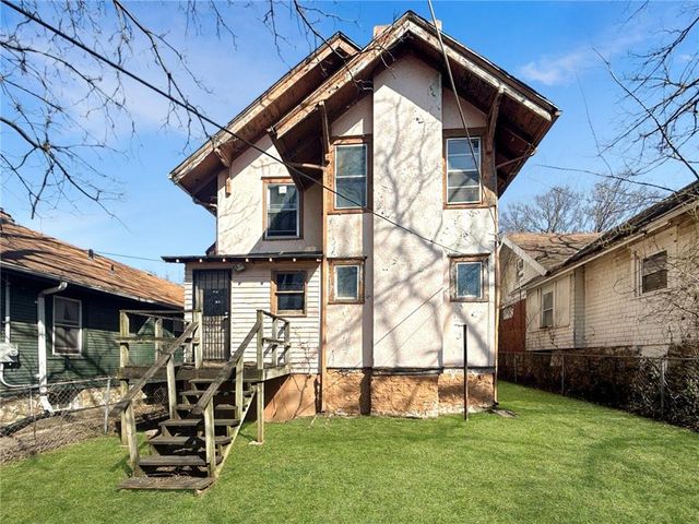 4210 Montgall Avenue, Kansas City, MO 64130