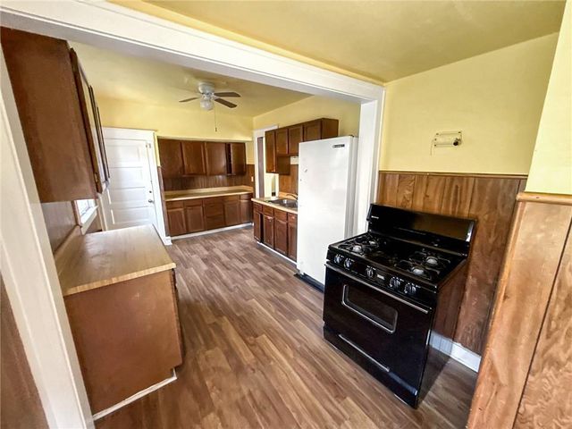 4210 Montgall Avenue, Kansas City, MO 64130