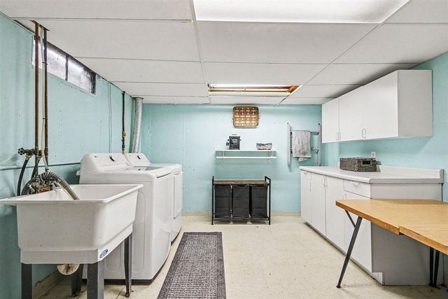 1727 Wayside Drive, Kentwood, MI 49546