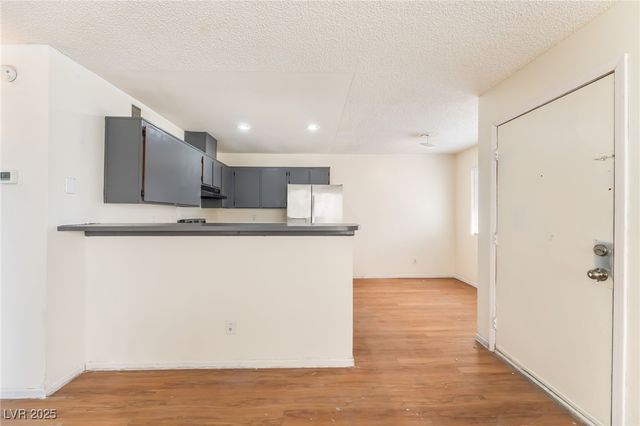 1983 Cosmic Drive, Las Vegas, NV 89115