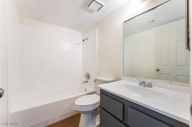 1983 Cosmic Drive, Las Vegas, NV 89115