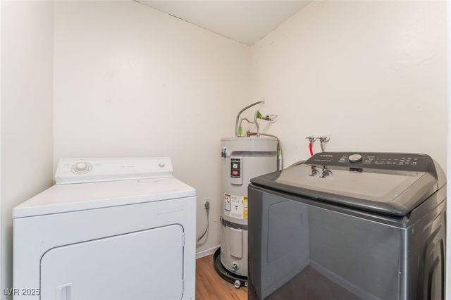 1983 Cosmic Drive, Las Vegas, NV 89115