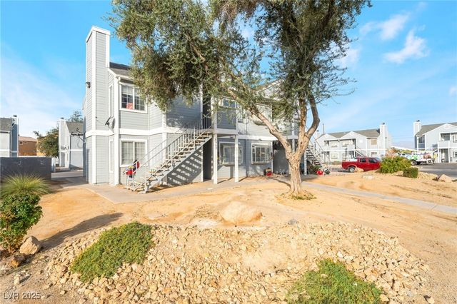 1983 Cosmic Drive, Las Vegas, NV 89115