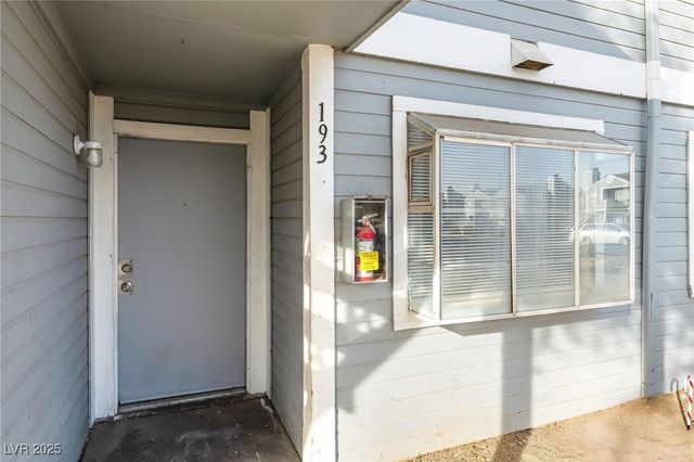 1983 Cosmic Drive, Las Vegas, NV 89115