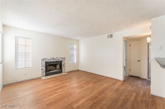 1983 Cosmic Drive, Las Vegas, NV 89115