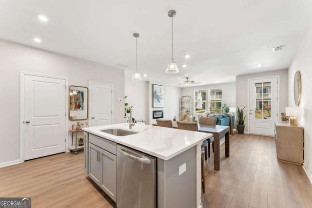 475 Crown Drive, Cartersville, GA 30120