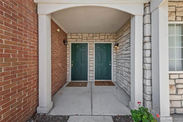 54673 Marissa Way, Shelby Twp, MI 48316