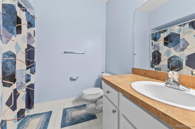 54673 Marissa Way, Shelby Twp, MI 48316