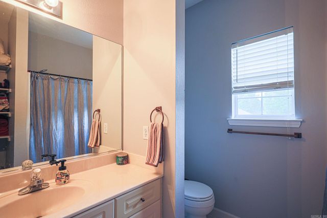 7 Manitoba Cove, Maumelle, AR 72113