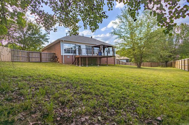 7 Manitoba Cove, Maumelle, AR 72113