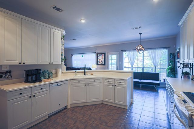 7 Manitoba Cove, Maumelle, AR 72113