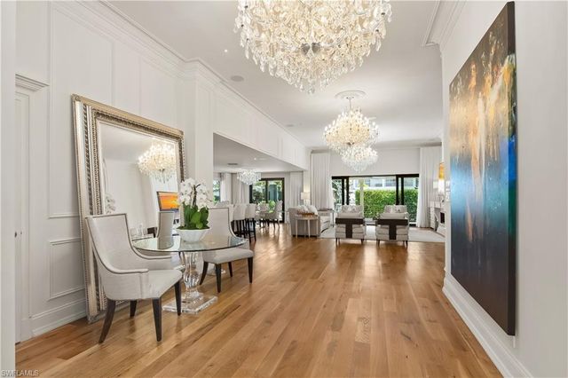 1585 Mullet LN, Naples, FL 34102