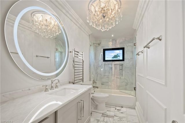 1585 Mullet LN, Naples, FL 34102