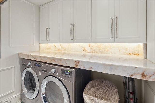 1585 Mullet LN, Naples, FL 34102