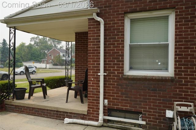 10917 Beaconsfield Street, Detroit, MI 48224