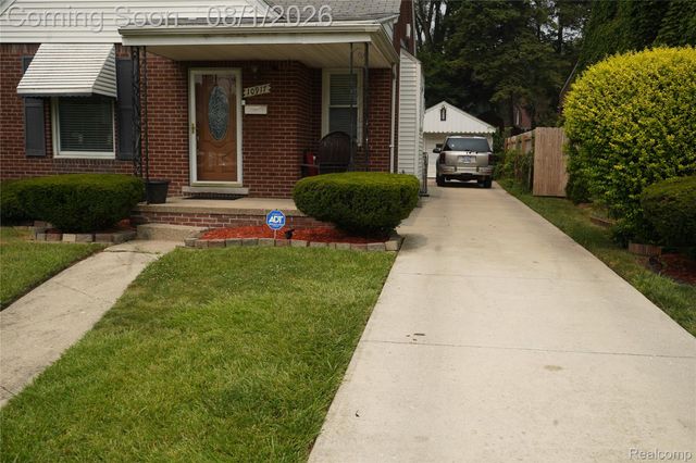 10917 Beaconsfield Street, Detroit, MI 48224