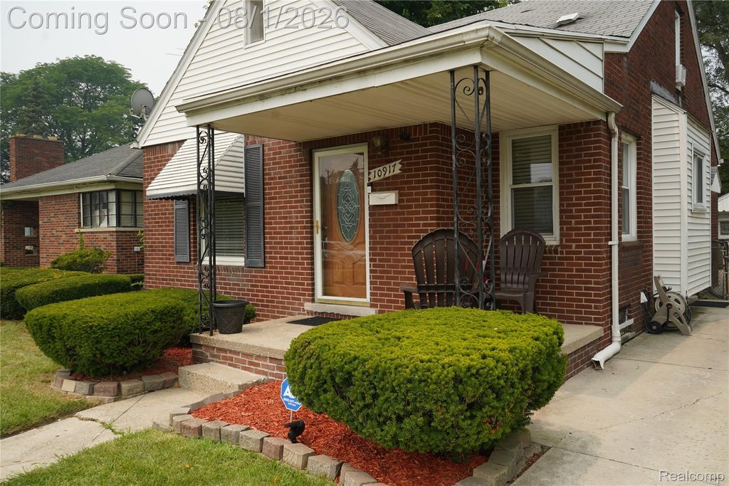 10917 Beaconsfield Street, Detroit, MI 48224