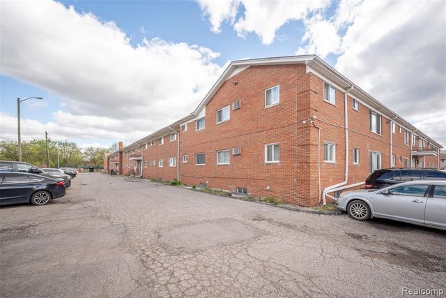 25301 5 Mile Road 227, Redford, MI 48239