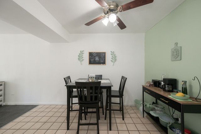 6115 W 94TH Street A5, Oak Lawn, IL 60453