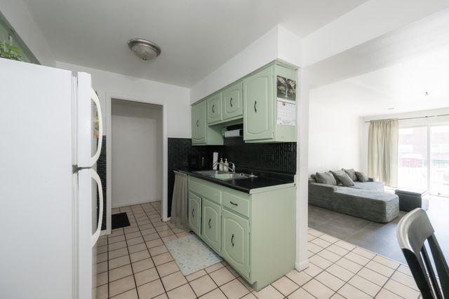 6115 W 94TH Street A5, Oak Lawn, IL 60453