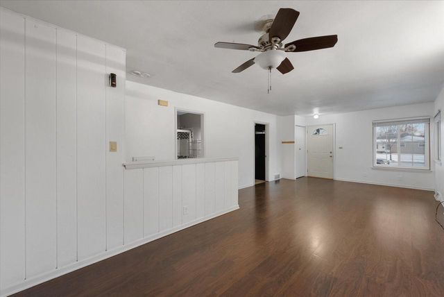 8100 W Green Tree ROAD, Milwaukee, WI 53223