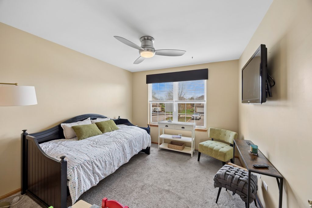 Image 21 of property listing at 6844 Zurich Court 6844, Tinley Park, IL 60477