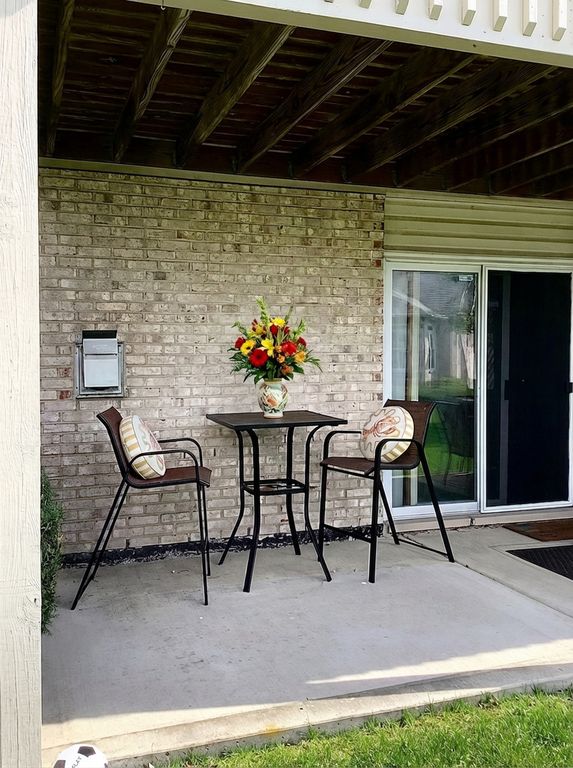 Image 22 of property listing at 6844 Zurich Court 6844, Tinley Park, IL 60477