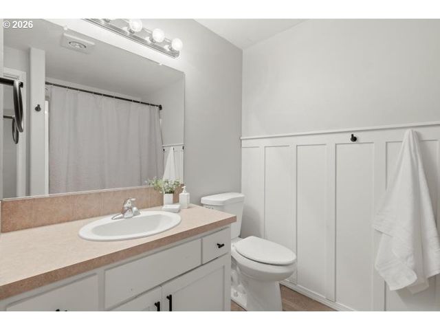 466 S CORINNE Dr, Newberg, OR 97132