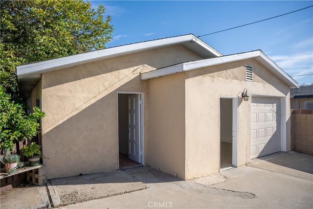 2143 W Arlington, Long Beach, CA 90810