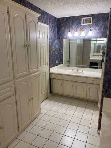 523 Softwood Drive, Duncanville, TX 75137