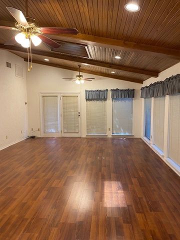 523 Softwood Drive, Duncanville, TX 75137