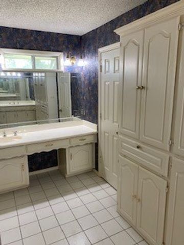 523 Softwood Drive, Duncanville, TX 75137